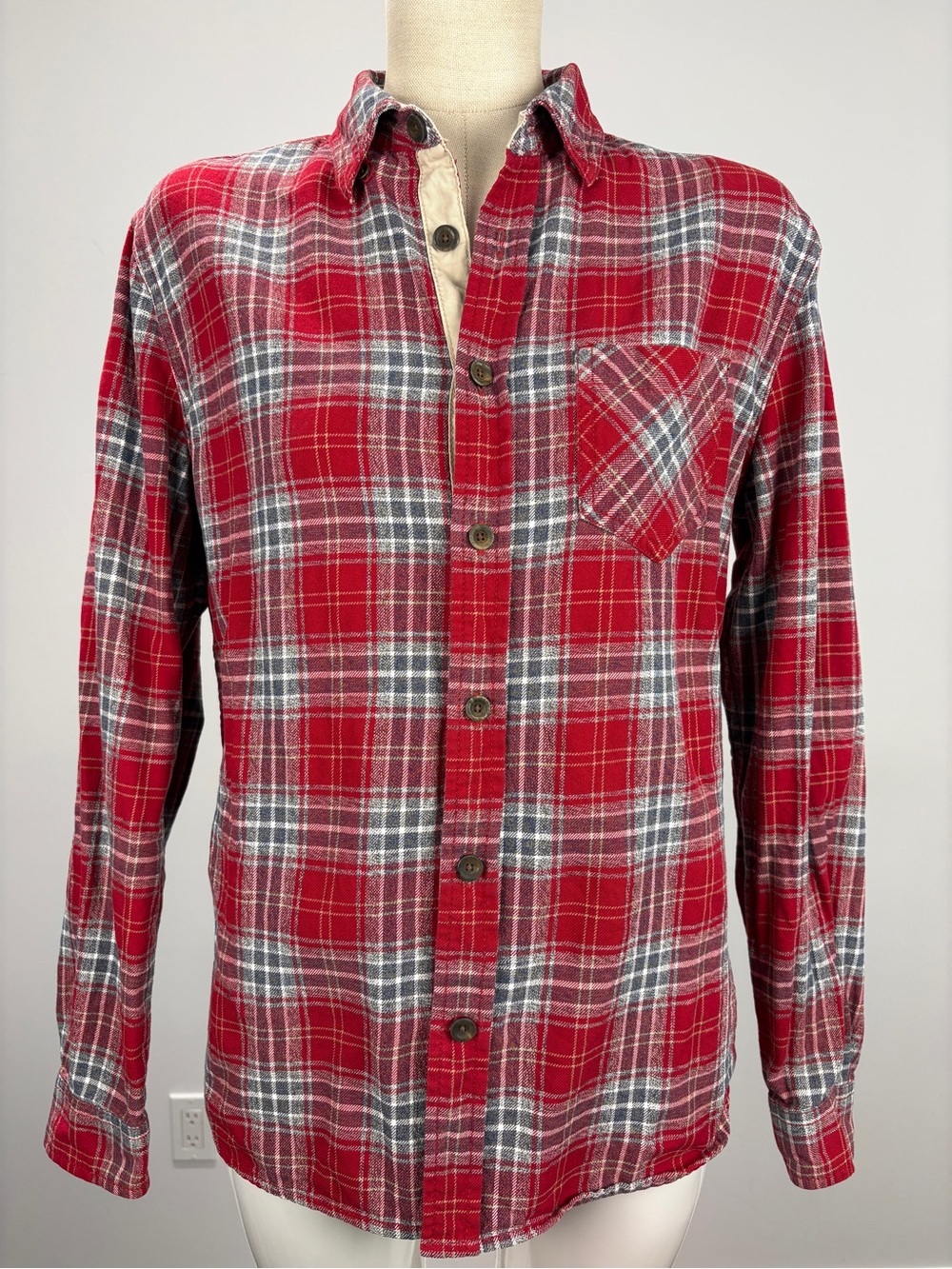 Roots Canada Red Plaid Flannel Shirt Long Sleeve Button Down Cotton Mens S